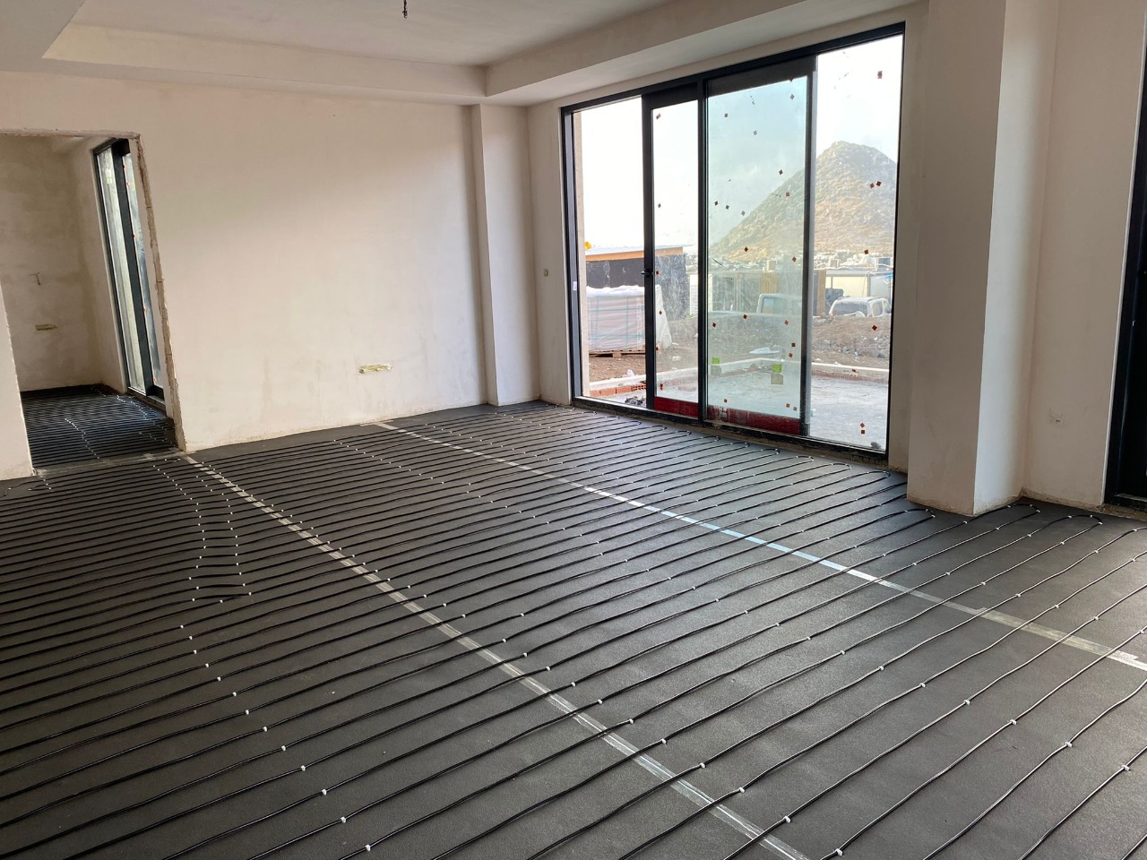 Elektrikli yerden ısıtma Bodrum - seramik altı ısıtma